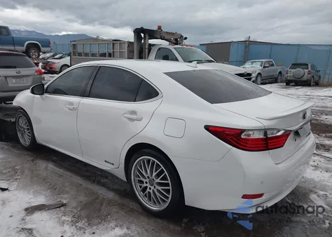 2013 Lexus Es 300H Hybrid z USA, uszkodzony, nr VIN JTHBW1GG9D2006789